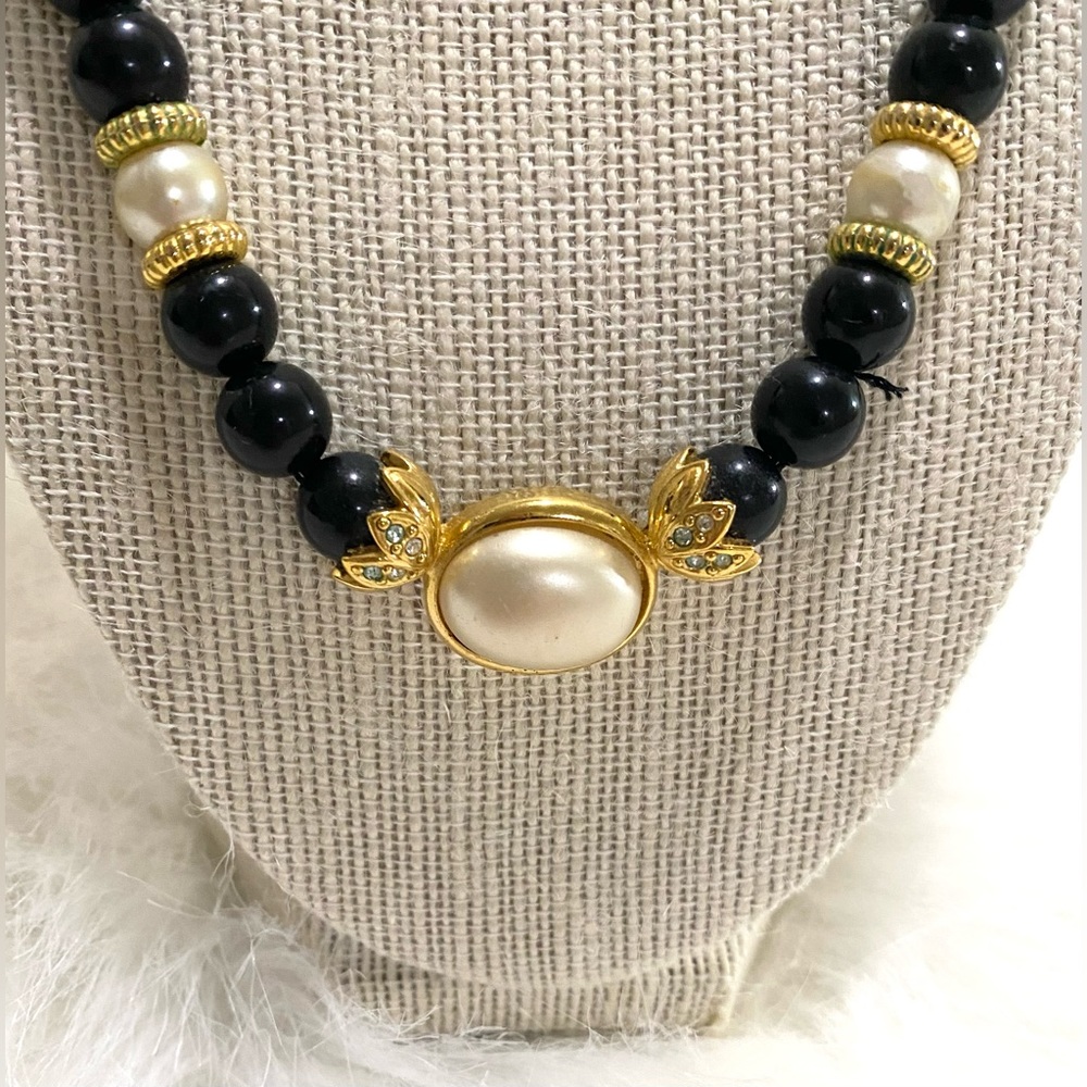 Avon Pearl Black Beaded Necklace Vintage Retro Party Boho Eclectic Whimsigoth - Picture 2 of 8